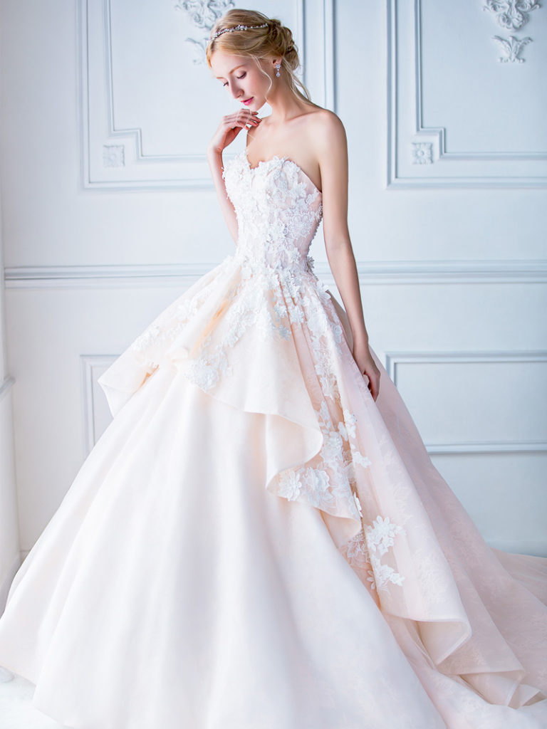 20 Gorgeous Colored Wedding Gowns Fit For A Classic Princess Praise Wedding