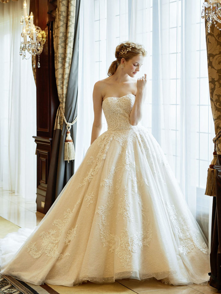 18 Classic Statement Ball Gowns For Romantic Brides! - Praise Wedding