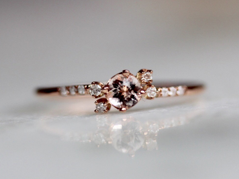 14 Vintage-Inspired Flower Engagement Rings For Feminine Bridal Looks ...
