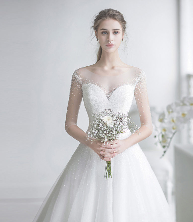 18 Stunning Wedding Dresses with Dramatic Neckline Designs! - Praise ...