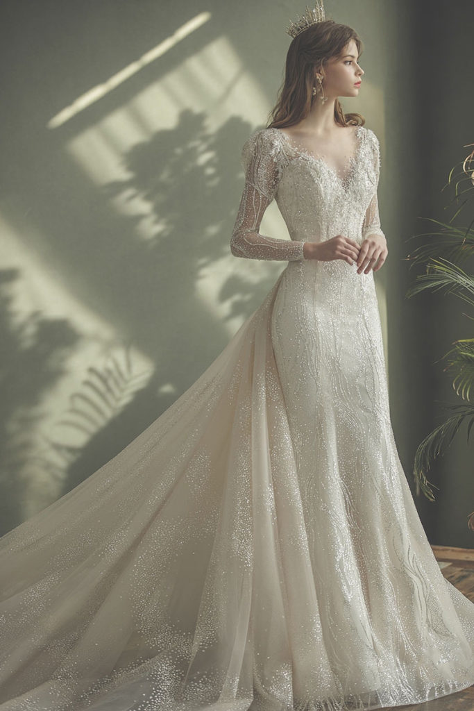 15 Figure-flattering Wedding Dresses For Modern Avant-garde Brides 