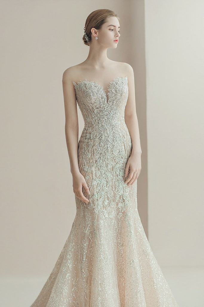 15 Sparkly Classic Wedding Dresses That Present Timeless Glamour ...