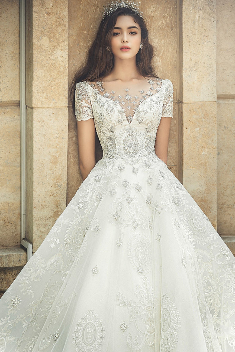 15 Statement Princess Wedding Dresses Fit For A Modern Regal Bride ...