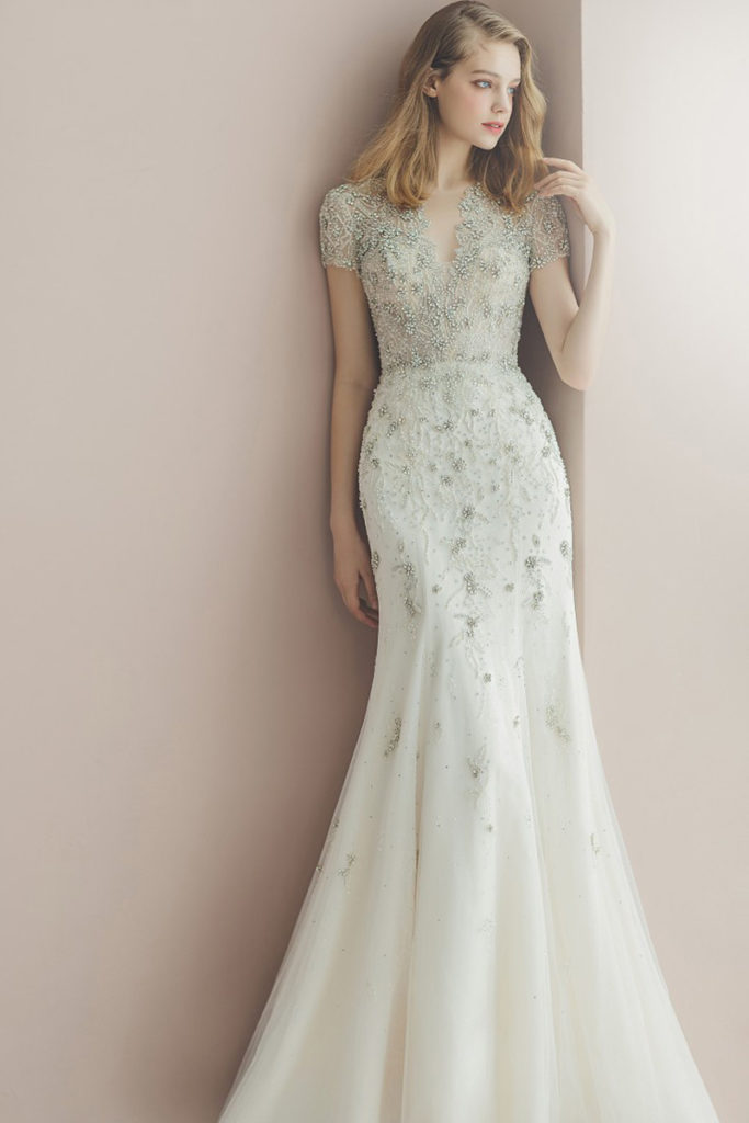 16 Romantic Elegant Wedding Dresses Featuring Feminine Accent and ...